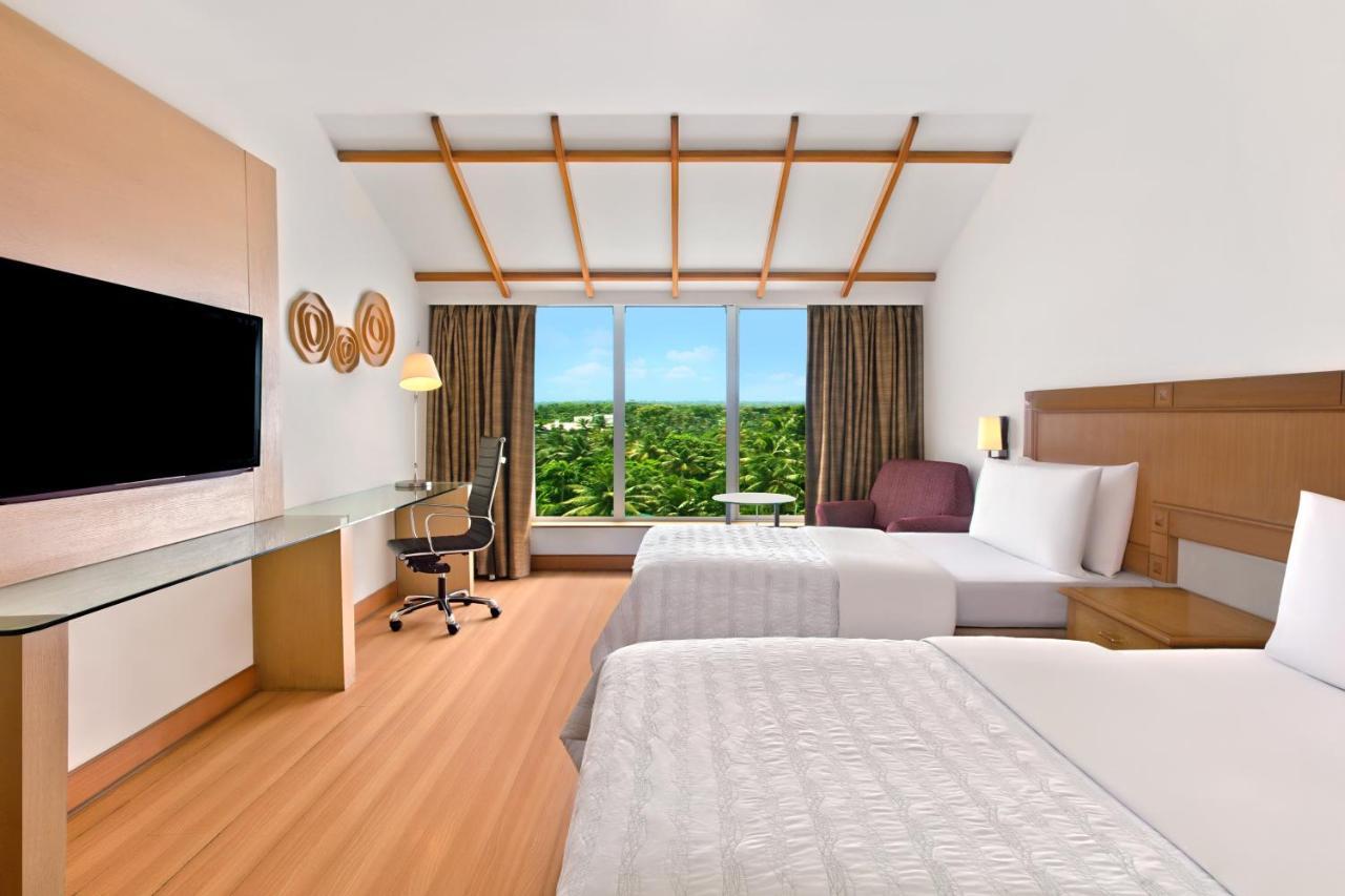 Le Meridien Kochi Exterior photo
