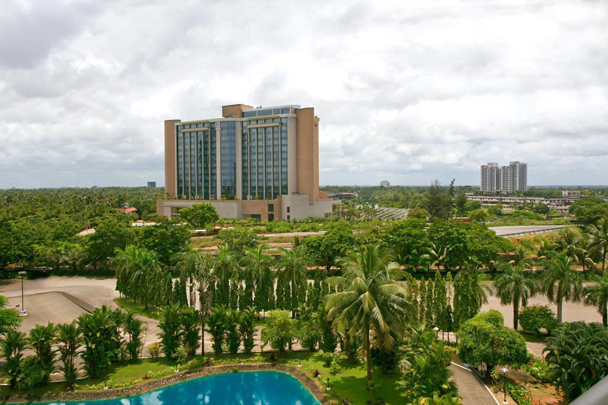 Le Meridien Kochi Exterior photo