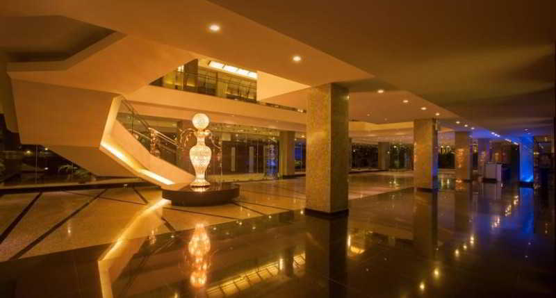 Le Meridien Kochi Exterior photo